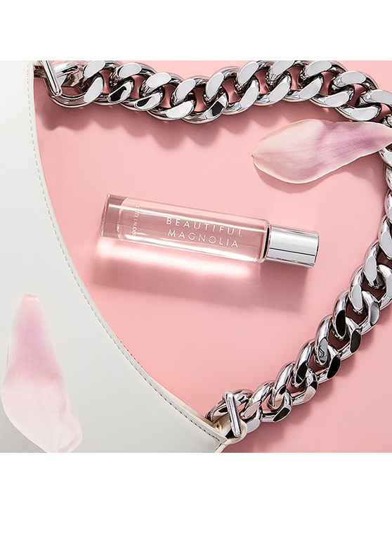 eau de parfum en aerosol beautiful magnolia de tamaño de viaje